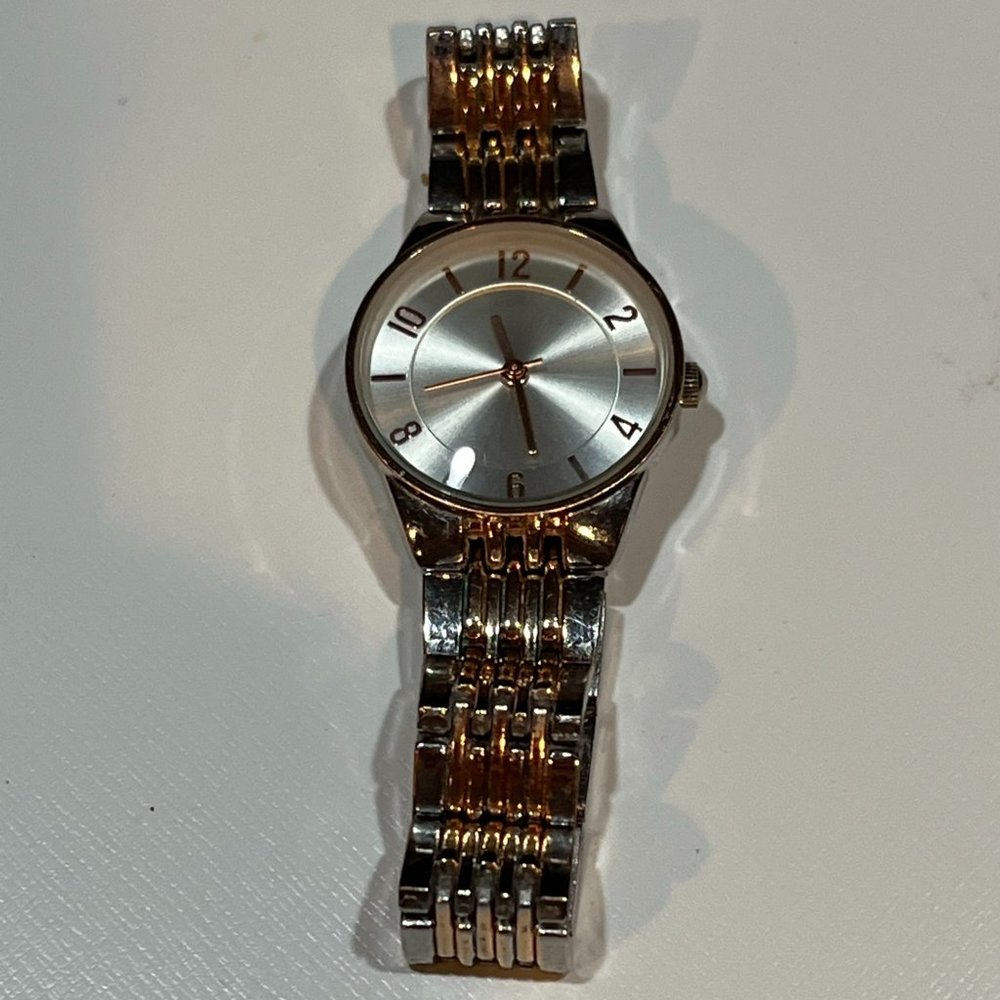 Base Metal Bezel Watch 2001